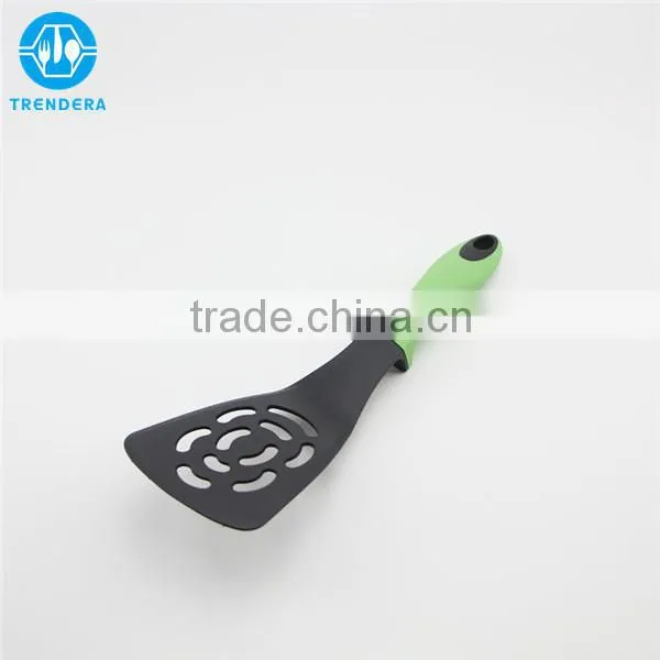 Best Selling Nylon Material Fancy Kitchen Utensils photo-6