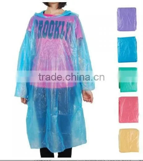 Colored PE Disposable Raincoat for Outdoor Events photo-2
