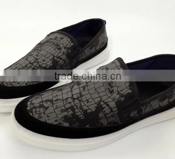 GZY Fashion Men Casual Shoes Slip-On Shoes For Men Flat Shoes Men photo-3