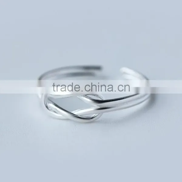 F20062NSilver Simple Line Double Knot Diamond Flexible Ring photo-2