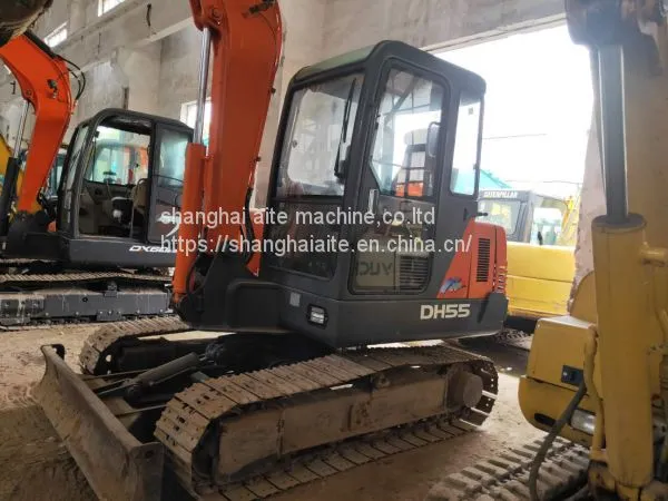 High Quality Doosan DH55 Mini Excavator Crawler Moving Type,Secondhand Doosan Mini Crawler/wheel Excavator With Hydraulic Engine photo-4