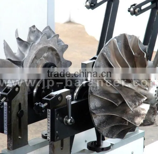 Rubble Roller Balancing Machine photo-5