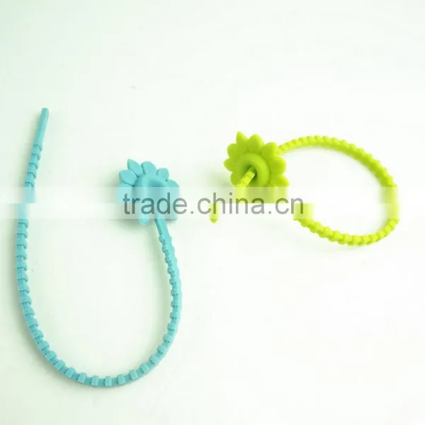 16134 Flower Shape Silicone Multi-Use Tie Wraps photo-3