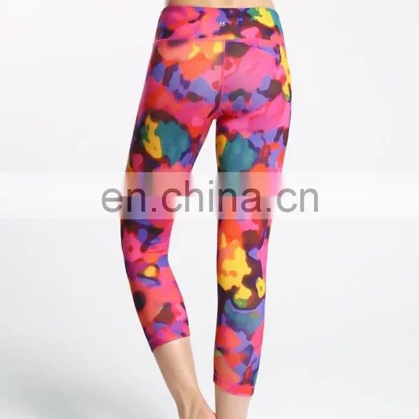 Custom Made Sublimation Yoga Pants Wholesale photo-6