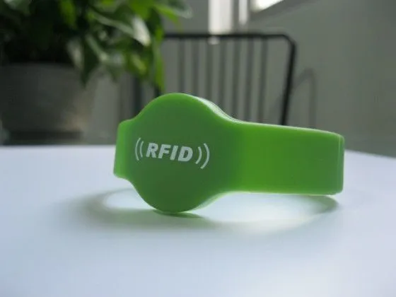Wholesale Custom Smart Proximity Bracelets Access Control Soft Silicone RFID Wristband photo-4