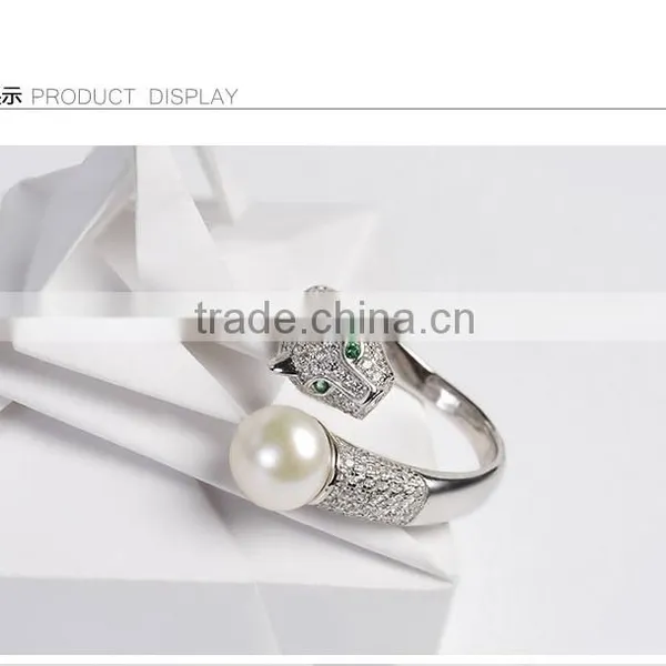 Shaped Sterling Silver Freshwater Button Pearl Earrings photo-2