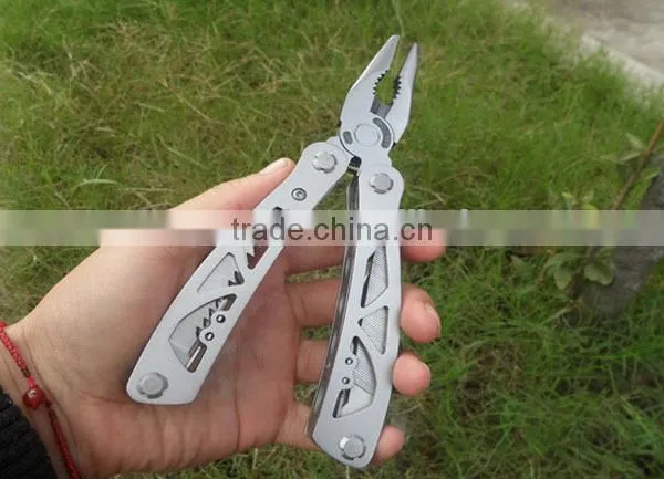 2016 Hot Sale Stainless Steel Multi Purpose Plier for Out Door Activity photo-4