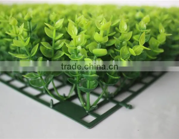 Highly Ornamental Artificial Green Hedge for Wall Decor photo-4