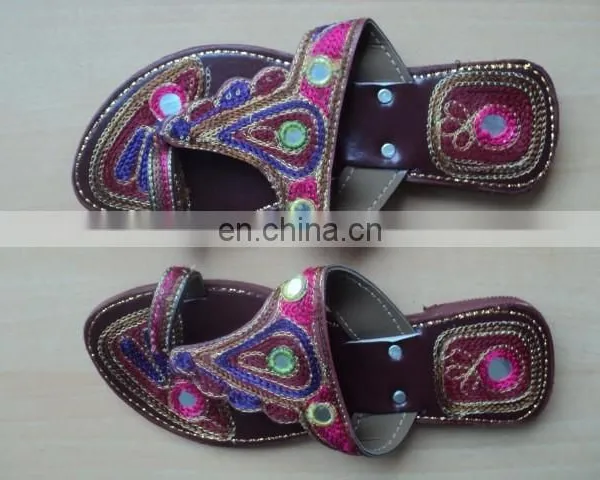 NEW EMBRODIERY MIX MODELS SHOES PACK OF 50 PAIRS photo-5