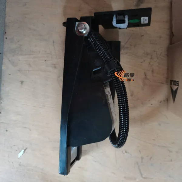 SDLG Original Wheel Loader LG958 Parts 4130001081 Accelerator Pedal