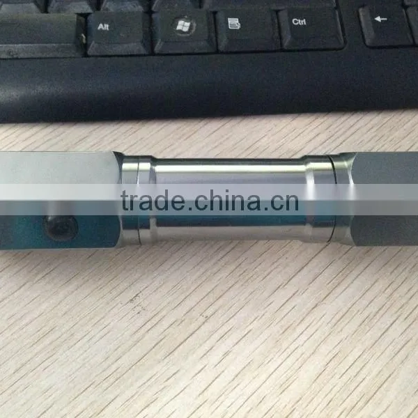 Aluminum High Power Waterproof Zoomable Outdoor Torch Flashlight With Lifesaving Hammer