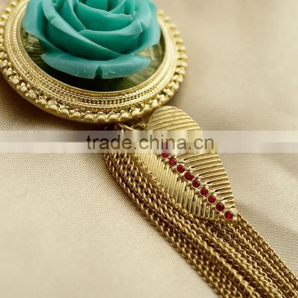 Red Green Black Resin Flower Blossom Pendant With Alloy Tassel Necklace photo-4