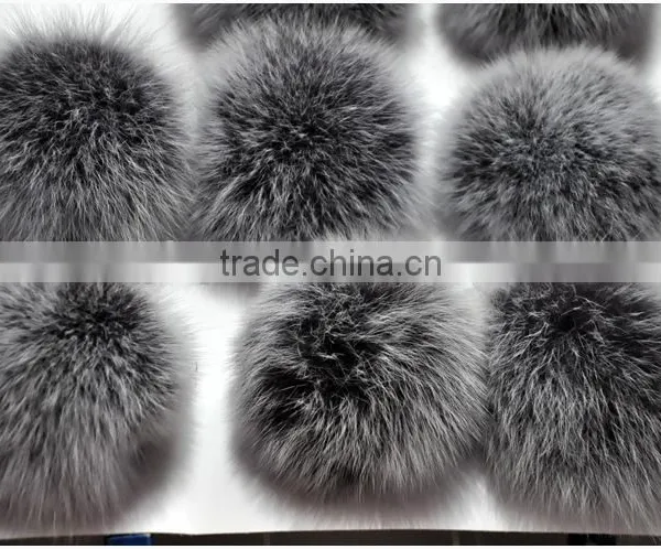 China Factory Price Fox Fur Ball Keychain / Fluffy Fox Fur Pompon Quality Choice photo-5