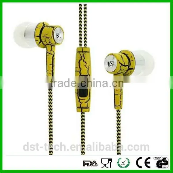Top 50 Sport Metal Crack Earphone With Mic Earbuds photo-6