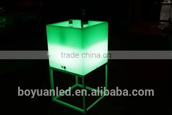 Rotomolded Plastic Square Concrete Planter With Led Light photo-4