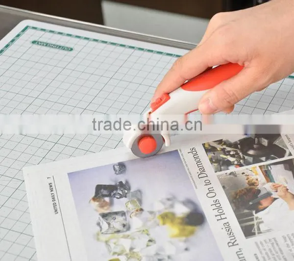 28mm Craft Ergonomic Soft Crip Rotary Cutter photo-4