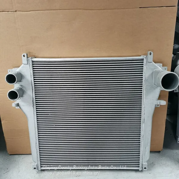 High Performance  1685549/1372296 Excavator Hydraulic Oil Cooler Radiator Water Tank photo-3