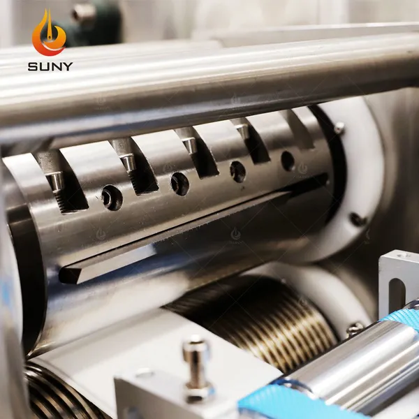 6 LINES SEMI-AUTOMATIC WET WIPES PRODUCTION LINE photo-3