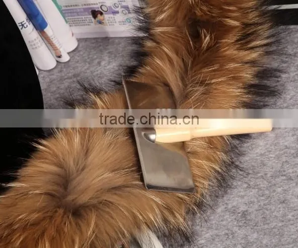 Wholesale Natural Raccoon Fur Hood Trim / Detachable Fur Collars / Fur Scarf photo-2