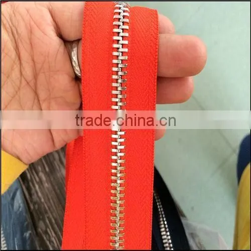 Good Quality Handbag With NO.5 Flesh Red Metal Zippers With EU REACH SVC CARTIFIED photo-5