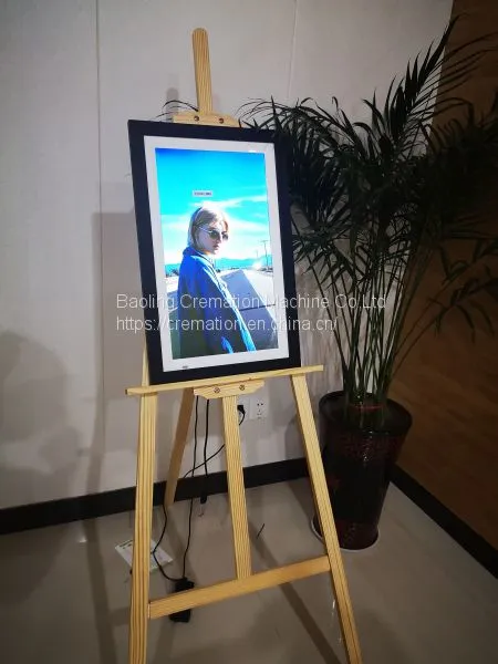 Digital Screen Portrait for Funeral Palor Use