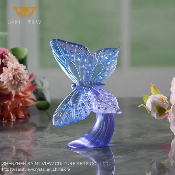 SAINT VIEW 2022 Spring Crafts Desktop Modern Decor Crystal Art Carving Souvenir Butterfly Ornaments for Living Room photo-2