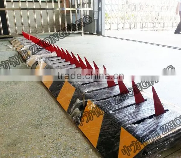 High Quality Police Traffic Safety Traffic Remote Control Spikes/ Tire Killer/ Remote Control Barrier photo-4