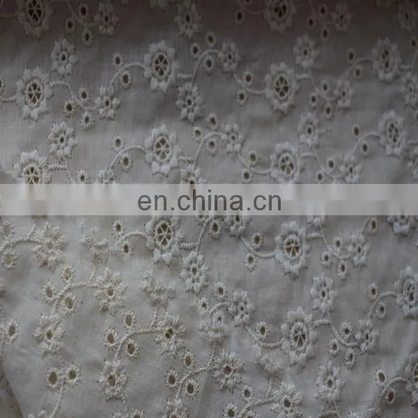 100% Cotton Embroidery Eyelet Fabric for Garment photo-3
