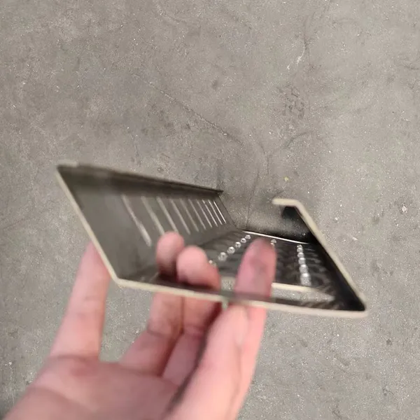 Customized Durable Galvanized Steel/Iron Anti-Skid Plate With Crocodile Mouth Mesh Perforated Metal Mesh photo-4