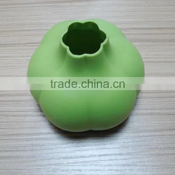 Durable Kitchen Tool Silicone Garlic Peeler photo-2