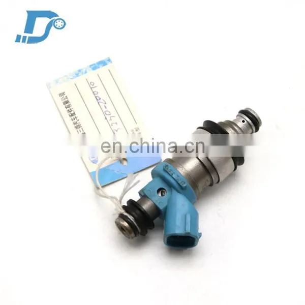 Auto Parts 4Holes Gasoline Fuel Injectors For 4Runner 23250-20010 photo-2