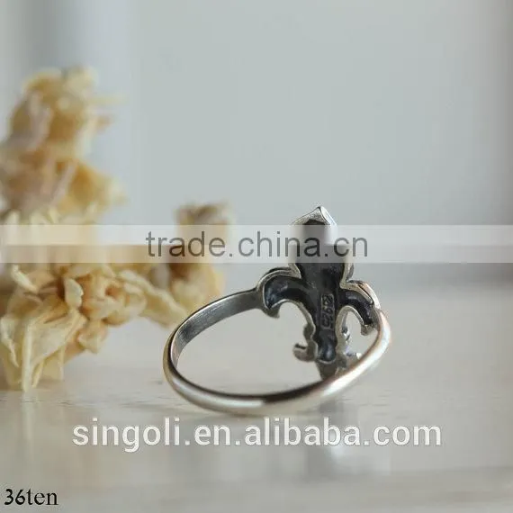 Antiques Silver Fleur de Lis Sterling Silver Ring photo-2