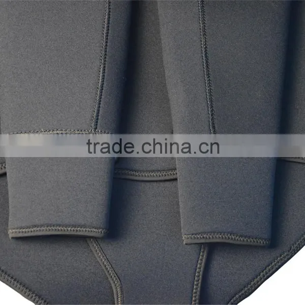 a Wetsuit to Accommodate Spearfishing With Hood photo-2