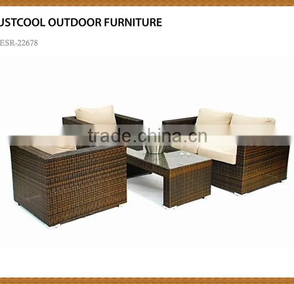 Garden Dining Sofa Set With Umbrella and Ottman for Hotel Resort Restaurant Bali Rattan Outdoor Furniture