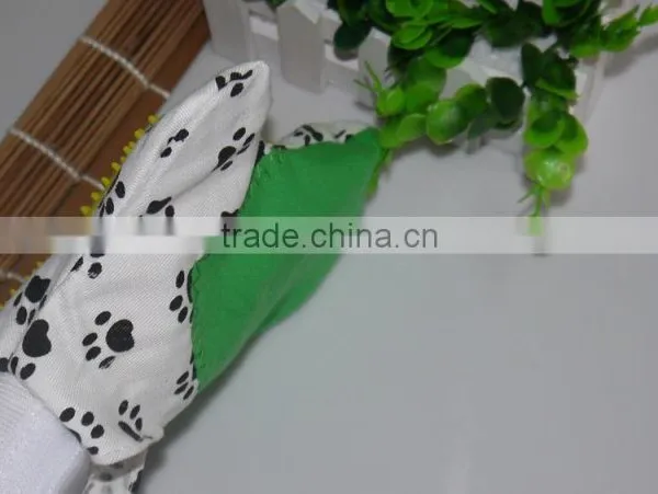 2016 Animal Deshedding Tool Eco Friendly Felt Rubber Pet Glove Dog Grooming photo-6