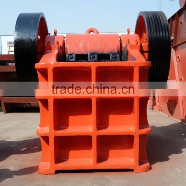 Large Capacity High Wear Resisting Material Stone Crusher Machine Price photo-3