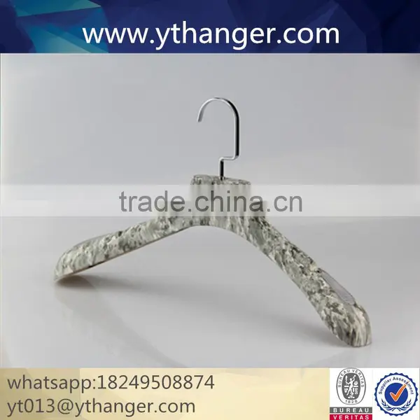 CY-610 Leopard Print Special Design Rubber Coat Plastic Hanger Rubber Clothes Hanger photo-3