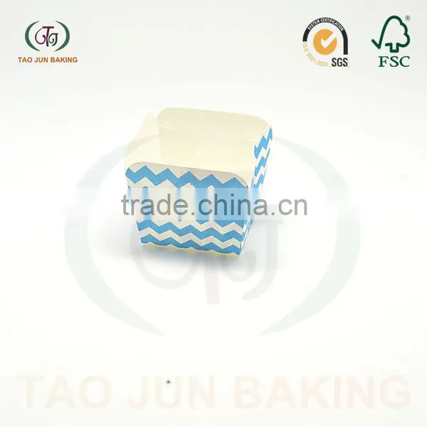 Disposable Square Paper Baking Cups for Cakes Tool photo-5