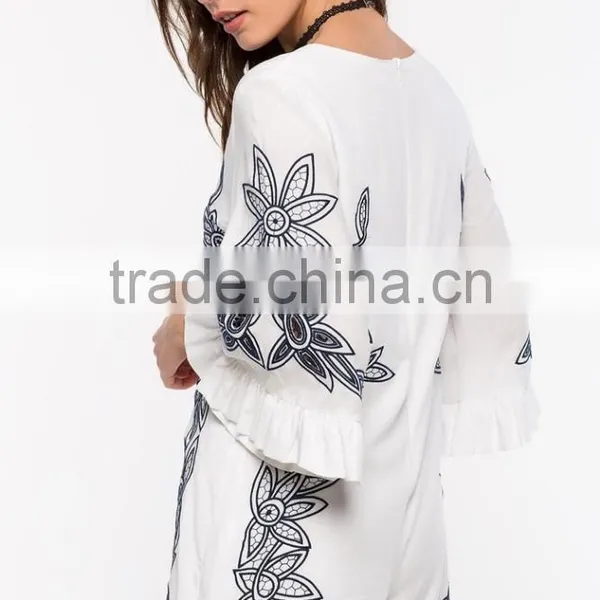 New Style Girls White Bold Embroidered Floral Cheap Romper photo-4