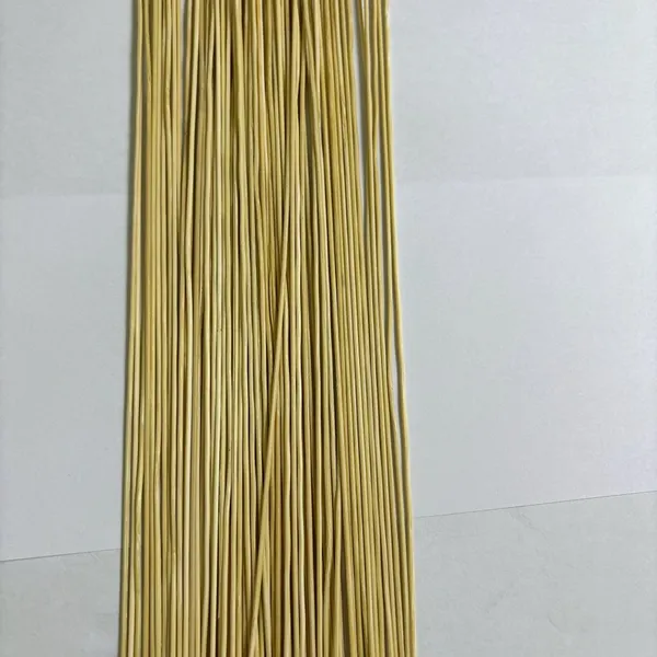 1.3mm High Quallity Manufacturer Xiangyi Bamboo Sticks for Incense Sticks Agarbatti Sticks 8/9/12inch photo-1