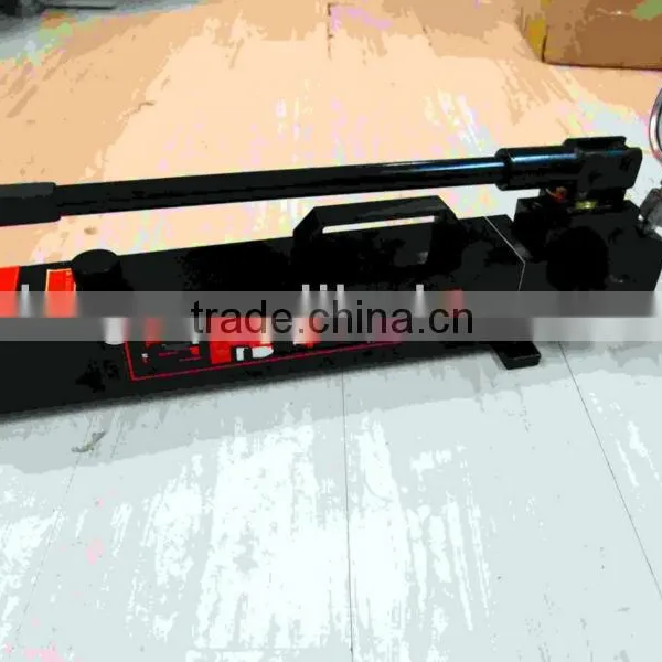 UP-1600 (160Mpa) High Pressure Hand Pump photo-2
