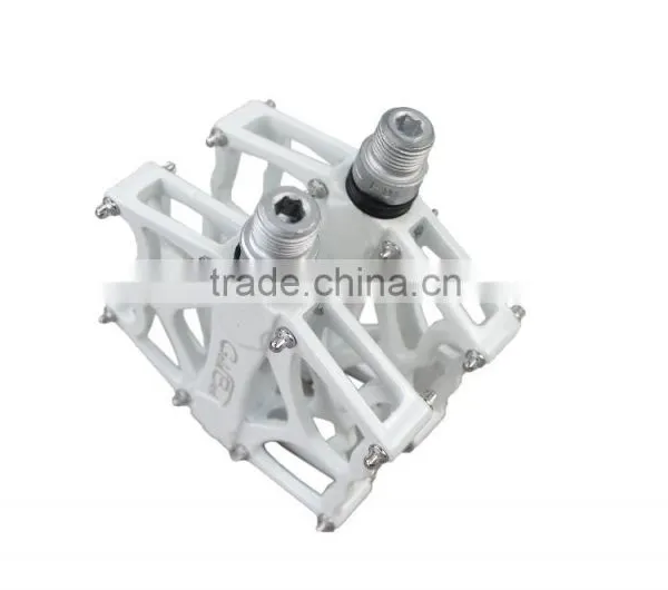 Hot Sale High Quality Wholesale Price Aluminum Alloy Bicycle Pedals Goldbest 902 Bicycle Parts photo-3