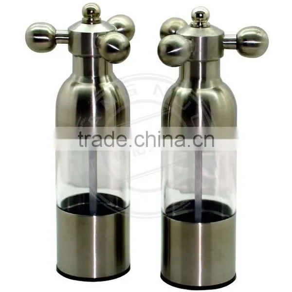 Gravity Salt and Pepper Mill for Kitchen