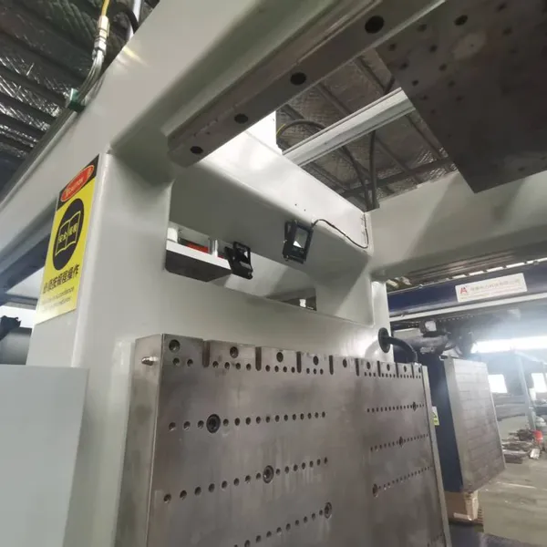 APG Clamping Machine Customizable Double Station Chinese Factory 800*1000mm for Transformer Instulator With Mixers photo-3