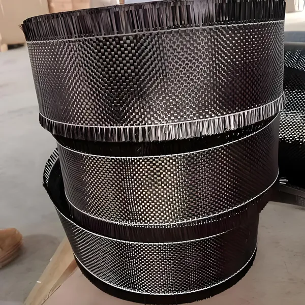 Carbon Fiber Fabric 240g/m2 2x2 Köper 0.4mm Dicke 3600MPa Zugfestigkeit 45% Kohlenstoffgehalt photo-2