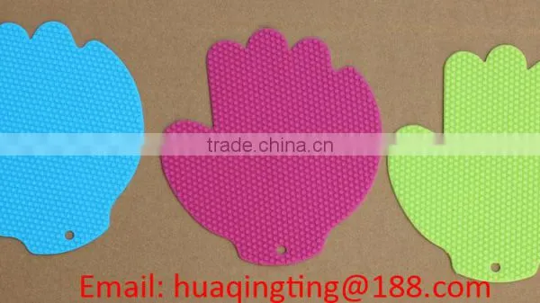 FDA and LFGB Food Grade Silicone Placemat With Glove Shape photo-2