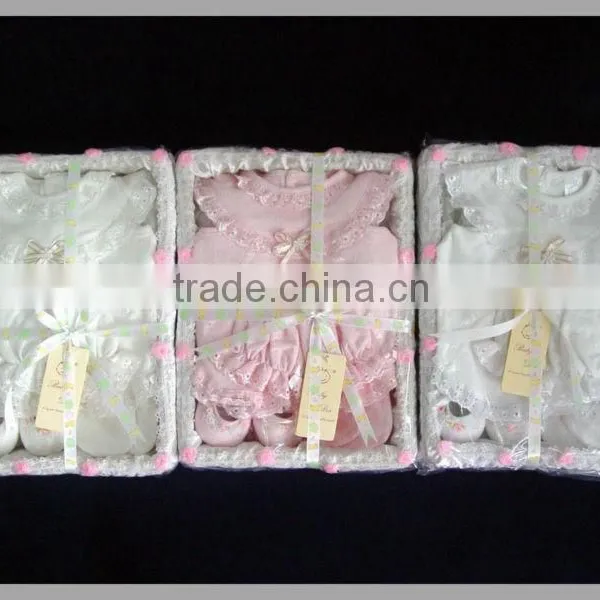 100% Cotton Baby Wear Gift Set 7pcs With Blanket Packing