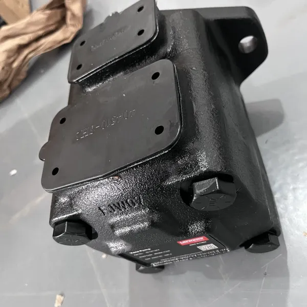Vickers Vane Pump35VTAS25A2203AA22R 35VTBS25A-2297BA-22R 35VTCS38A2203AA22R 35VTCS38A2297AA22R 4535V60A301AA22R 4535V60A381AA22R 4535V60A381CC22R photo-5