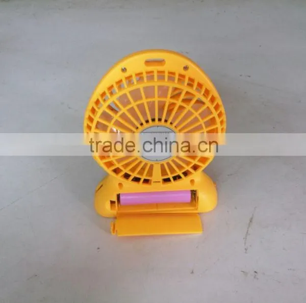 Hot Sale Handheld Lithium Battery Operated Fan photo-2
