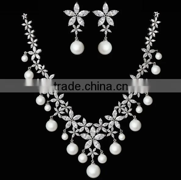 Platinum Plated Stylish Luxury Pearl Flower Bridal Necklace Set With AAA+ Cubic Zircon Micro Pave Setting for Women